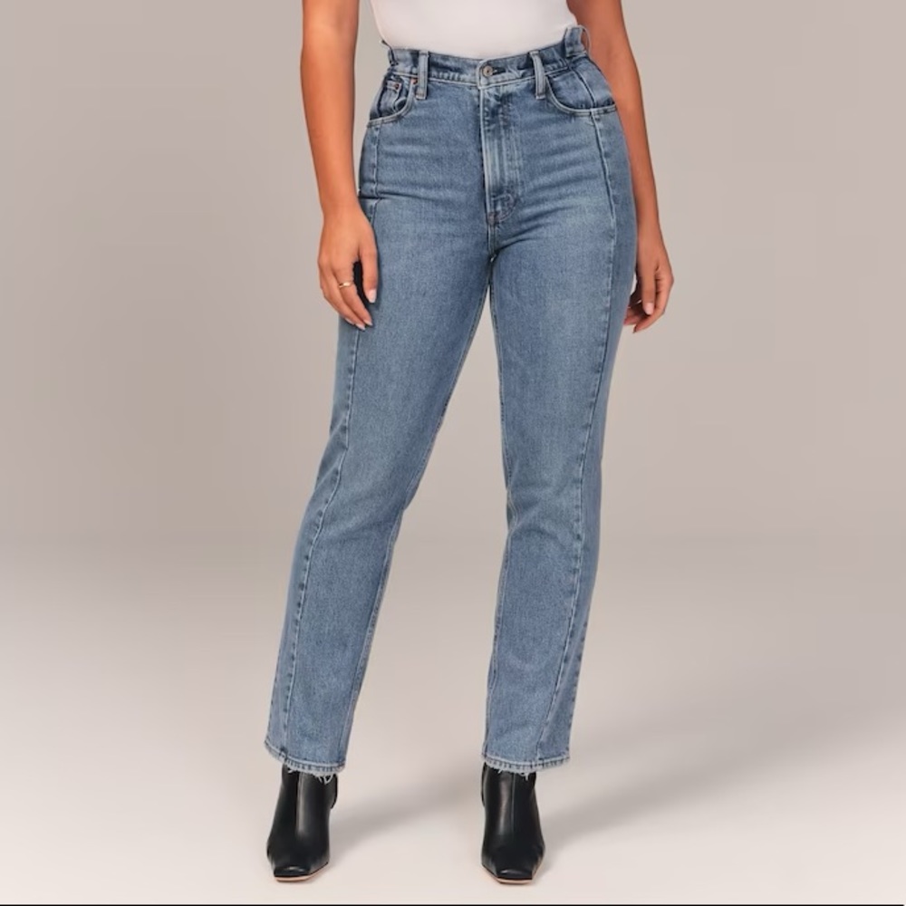 Curve Love Ultra High Rise 90s Straight Jean